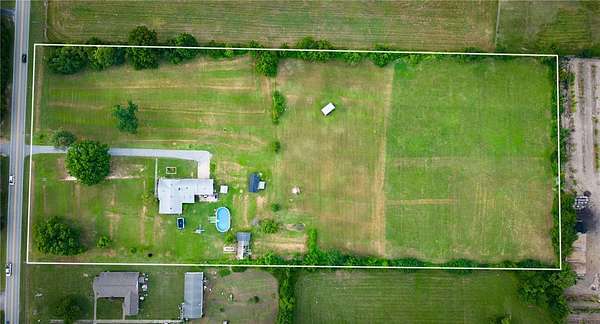 8 Acres of Improved Mixed-Use Land for Sale in Rogers, Arkansas