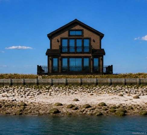 0.12 Acres of Residential Land for Sale in Greenport, New York