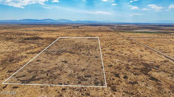 81.5 Acres of Land for Sale in Palmdale, California
