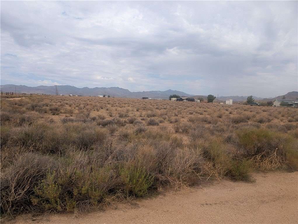 2 Acres of Residential Land for Sale in Kingman, Arizona