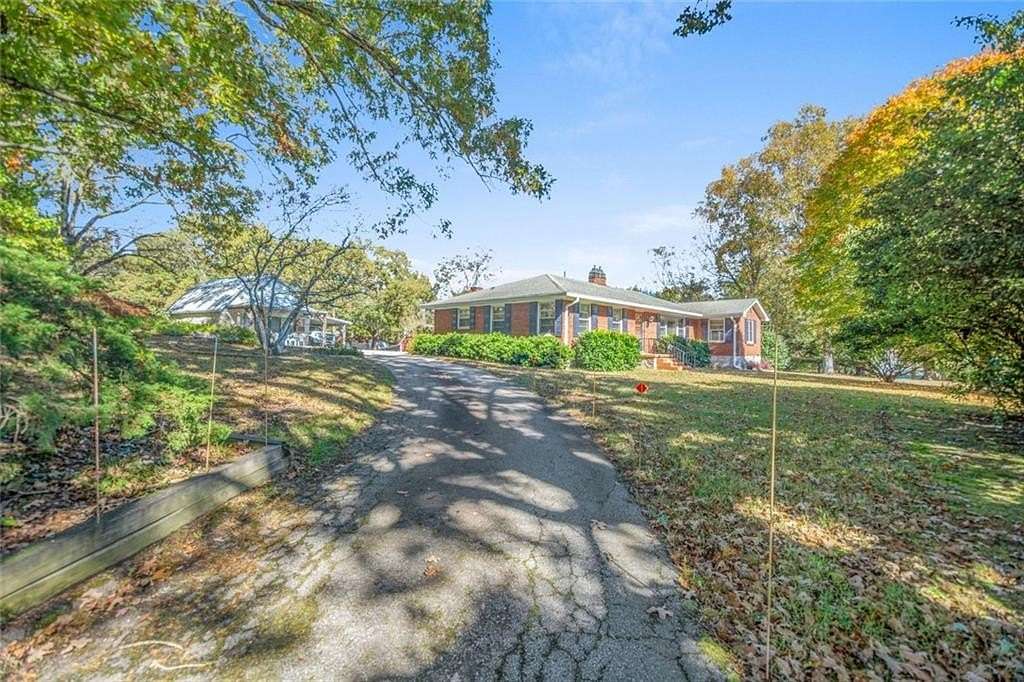 2.83 Acres of Improved Mixed-Use Land for Sale in Snellville, Georgia