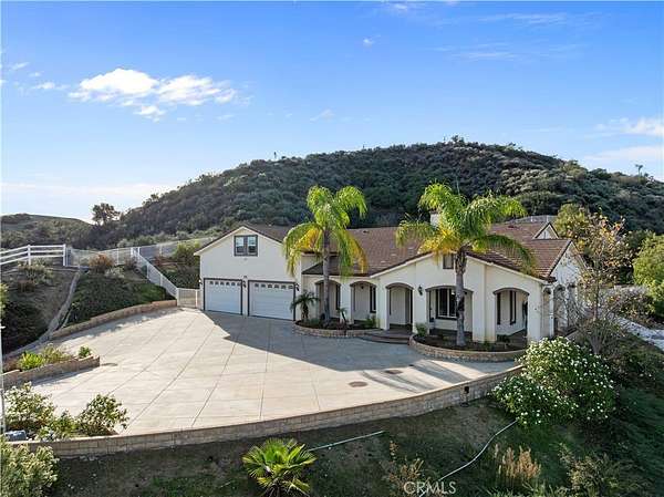 5 Acres of Land with Home for Sale in Castaic, California