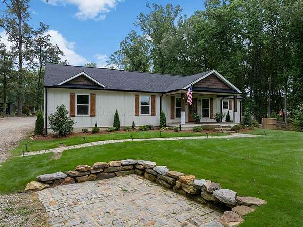 2.5 Acres of Land with Home for Sale in Jasper, Alabama