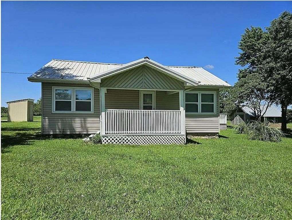 19 Acres of Land with Home for Sale in Baldwin City, Kansas