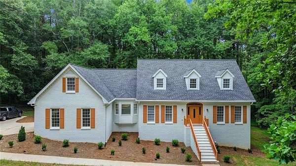 4.87 Acres of Land with Home for Sale in Lithonia, Georgia