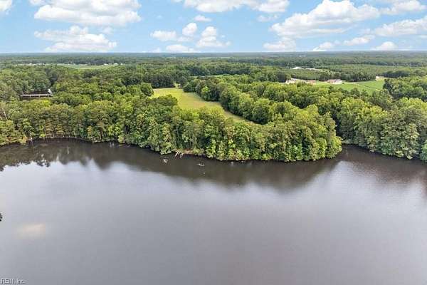 10.6 Acres of Land for Sale in Suffolk, Virginia