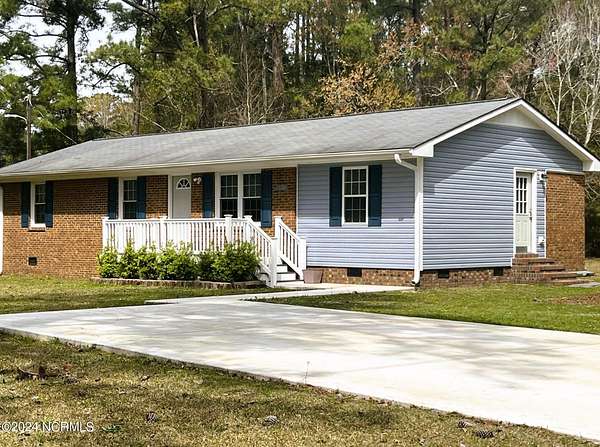 1.88 Acres of Land with Home for Lease in Jacksonville, North Carolina