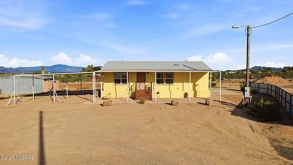 6.52 Acres of Land with Home for Sale in Marana, Arizona