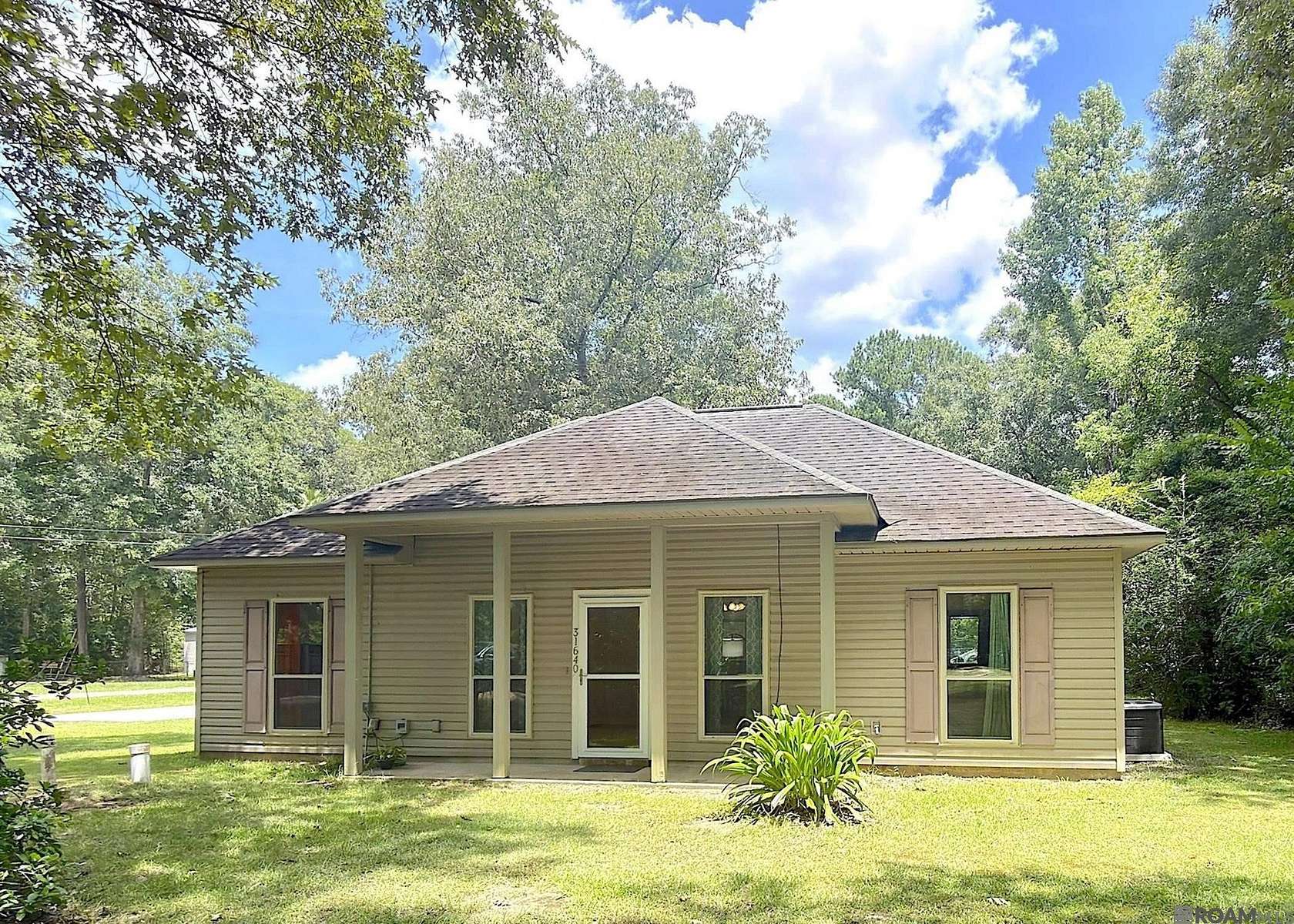 1.5 Acres of Land with Home for Sale in Walker, Louisiana