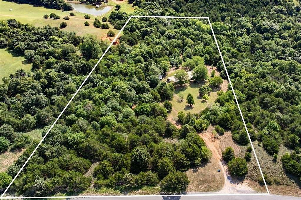 5.28 Acres of Land with Home for Sale in Calumet, Oklahoma