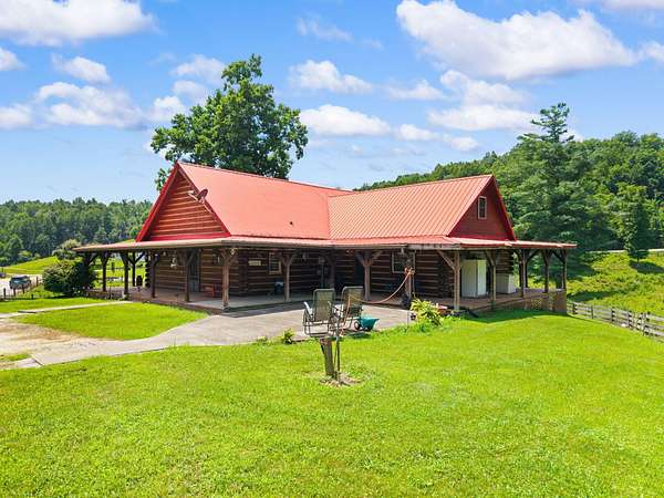 18 Acres of Recreational Land with Home for Sale in Campton, Kentucky