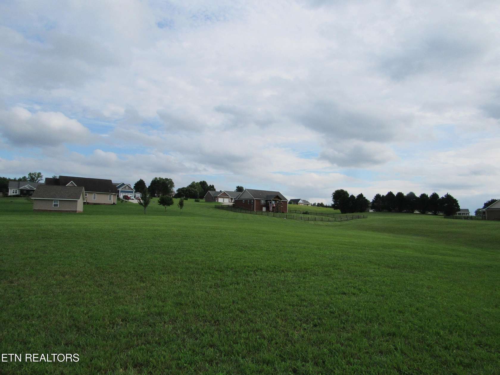 0.94 Acres of Residential Land for Sale in Madisonville, Tennessee