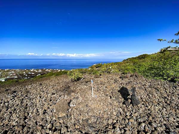1 Acre of Land for Sale in Captain Cook, Hawaii