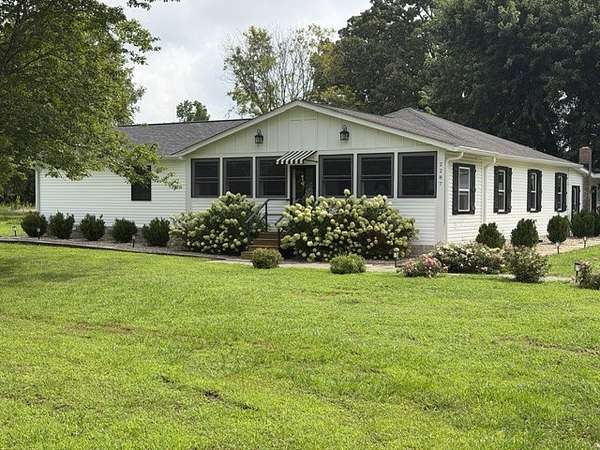31.9 Acres of Land with Home for Sale in Lewisburg, Tennessee