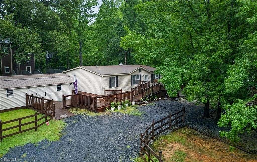 2.19 Acres of Land with Home for Sale in Asheboro, North Carolina