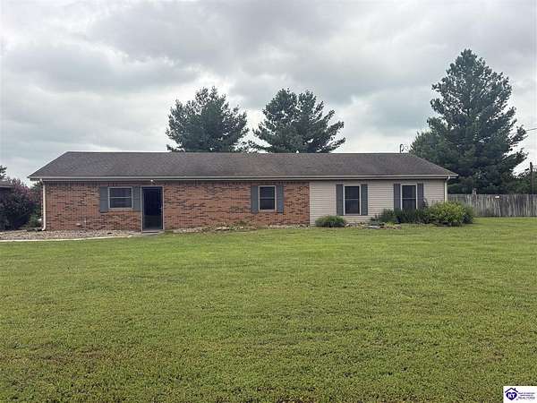 4.72 Acres of Land with Home for Sale in Glendale, Kentucky