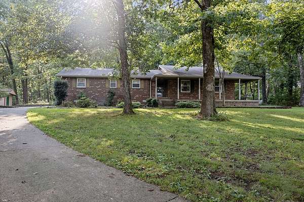 5.7 Acres of Land with Home for Sale in Lebanon, Tennessee