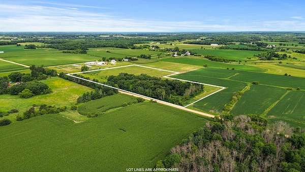 20 Acres of Agricultural Land for Sale in Shafer, Minnesota