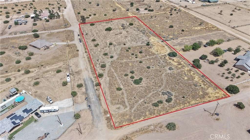4.55 Acres of Residential Land for Sale in Phelan, California