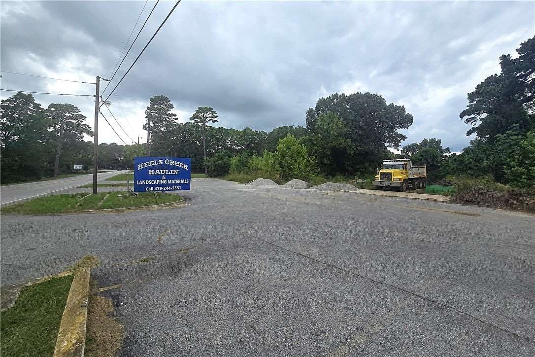 1.74 Acres of Commercial Land for Sale in Eureka Springs, Arkansas