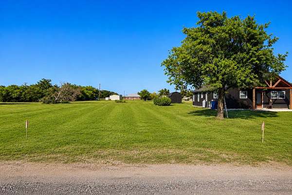 0.17 Acres of Residential Land for Sale in Itasca, Texas