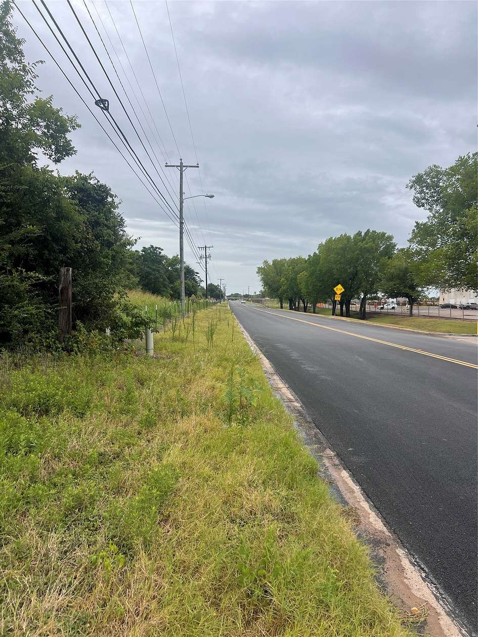 0.33 Acres of Mixed-Use Land for Sale in Waco, Texas