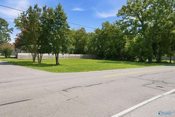0.19 Acres of Commercial Land for Sale in Scottsboro, Alabama