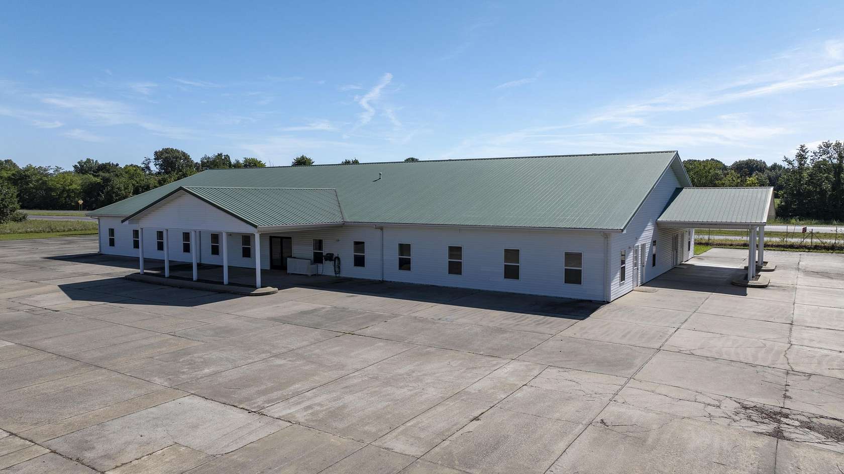 10 Acres of Improved Commercial Land for Sale in Benton, Kentucky