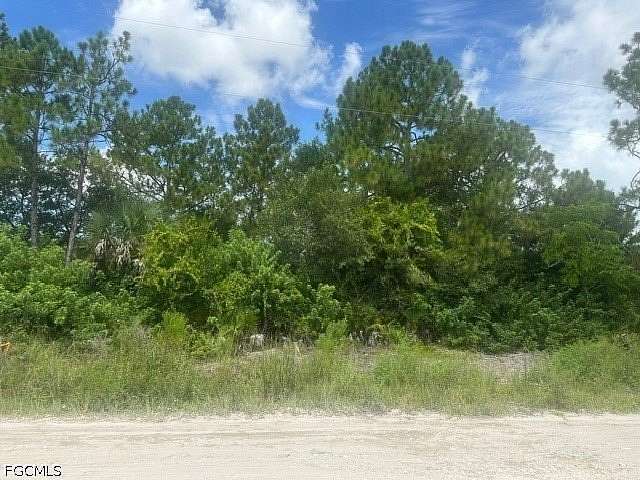 2.5 Acres of Residential Land for Sale in Lehigh Acres, Florida