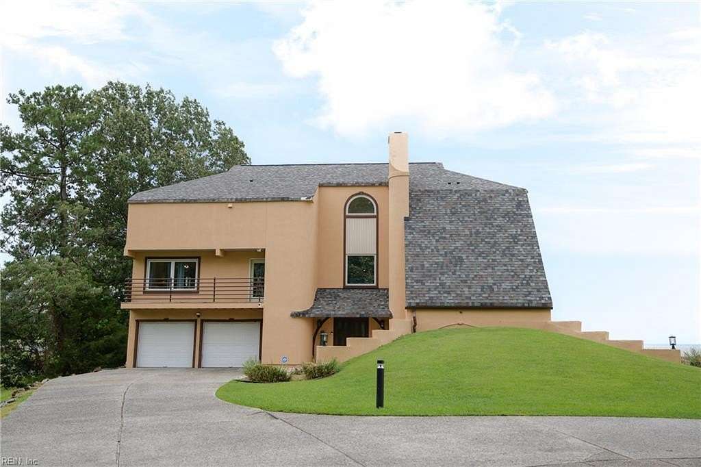 1.7 Acres of Land with Home for Sale in Newport News, Virginia