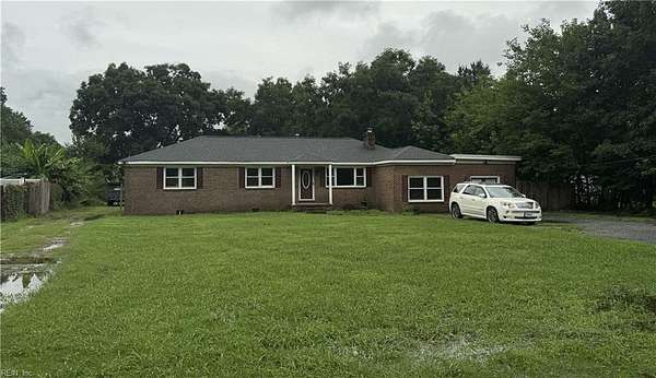 4.1 Acres of Land with Home for Sale in Chesapeake, Virginia