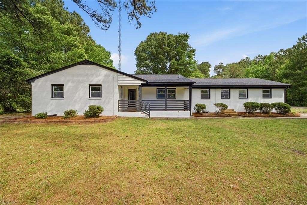 Land with Home for Sale in Suffolk, Virginia