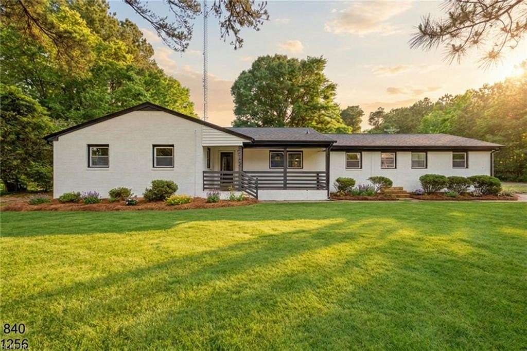 Land with Home for Sale in Suffolk, Virginia