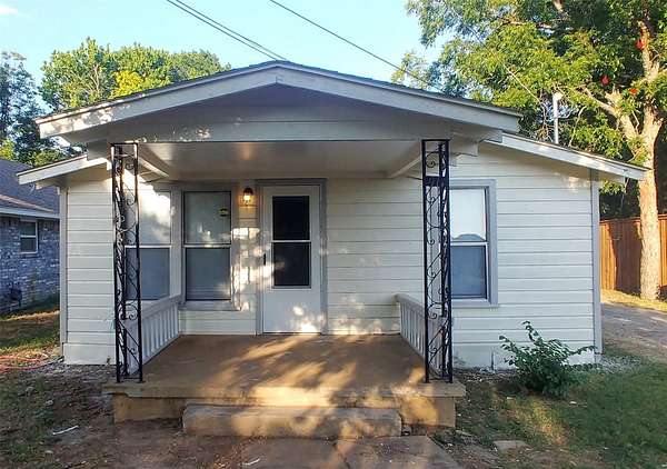 2 Acres of Land with Home for Sale in Denton, Texas