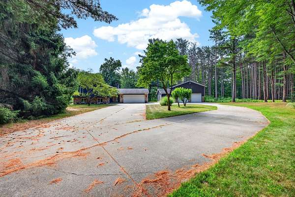 4.3 Acres of Land with Home for Sale in Muskegon, Michigan