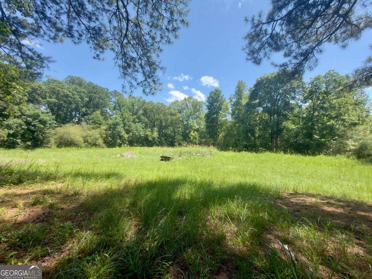7.69 Acres of Land for Sale in Greensboro, Georgia
