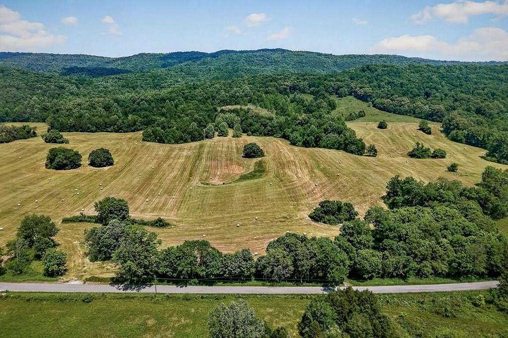 5 Acres of Land for Sale in Sparta, Tennessee
