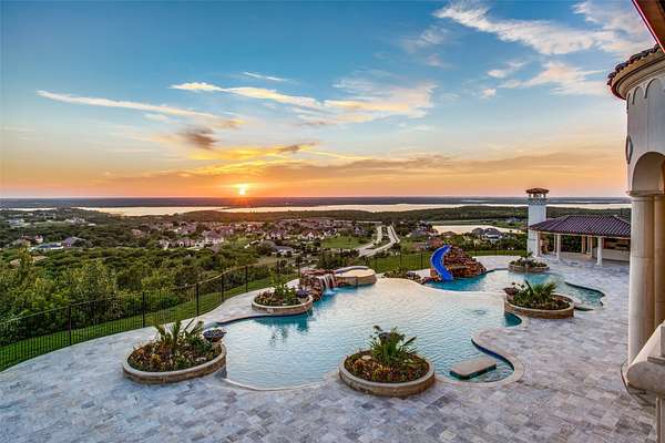 4.38 Acres of Land with Home for Sale in Cedar Hill, Texas