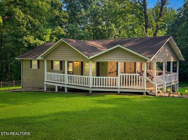 2 Acres of Land with Home for Sale in Jamestown, Tennessee