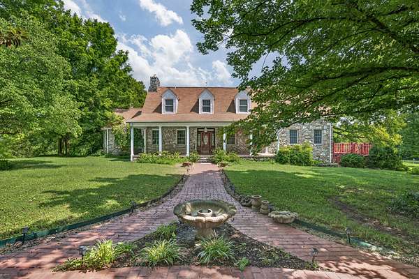 6 Acres of Land with Home for Sale in Fayetteville, Tennessee
