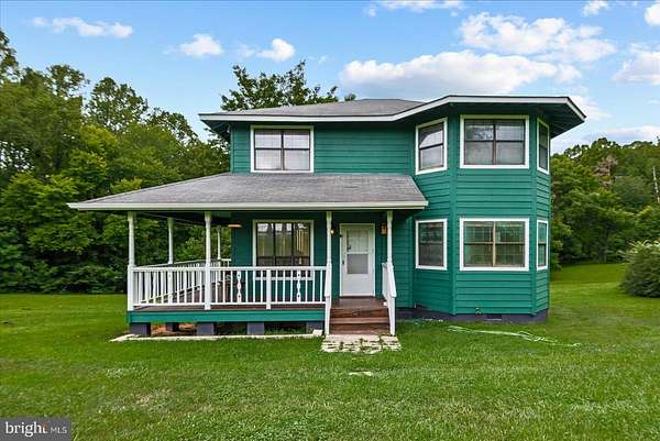 4 Acres of Land with Home for Sale in Louisa, Virginia