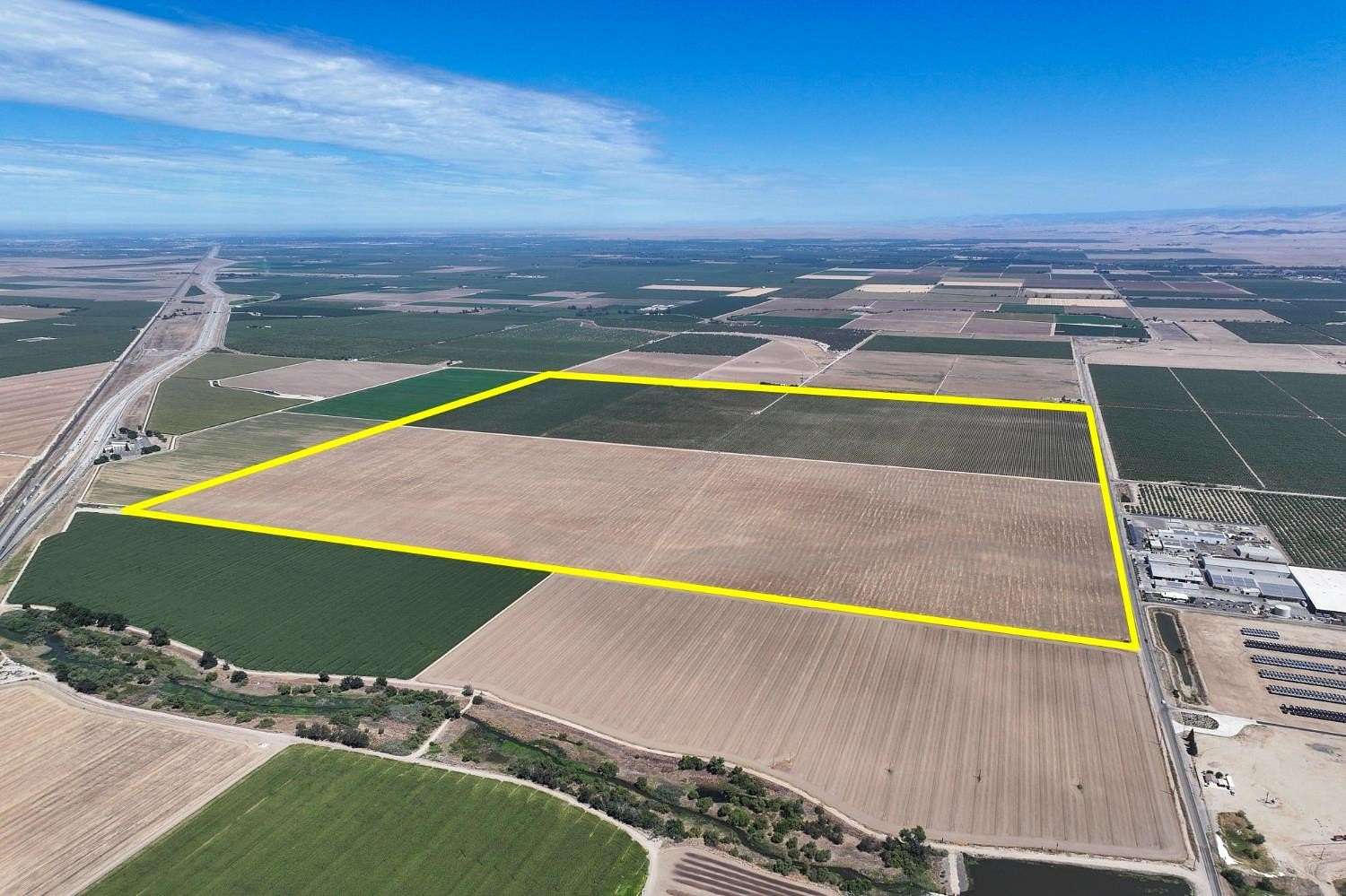 645 Acres of Land for Sale in Le Grand, California