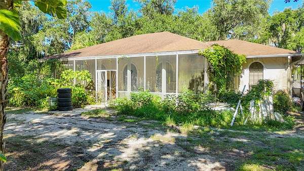 6 Acres of Land with Home for Sale in Sarasota, Florida