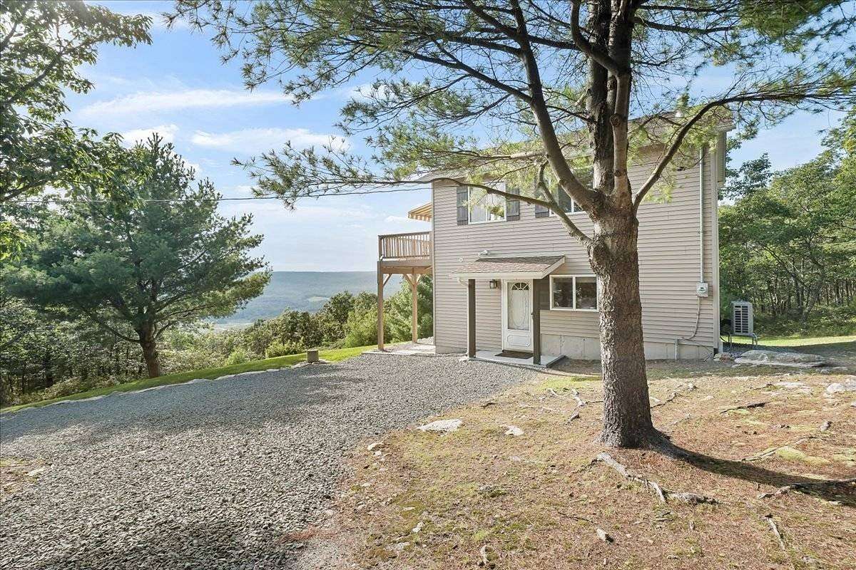 1.6 Acres of Land with Home for Sale in Bloomingburg, New York
