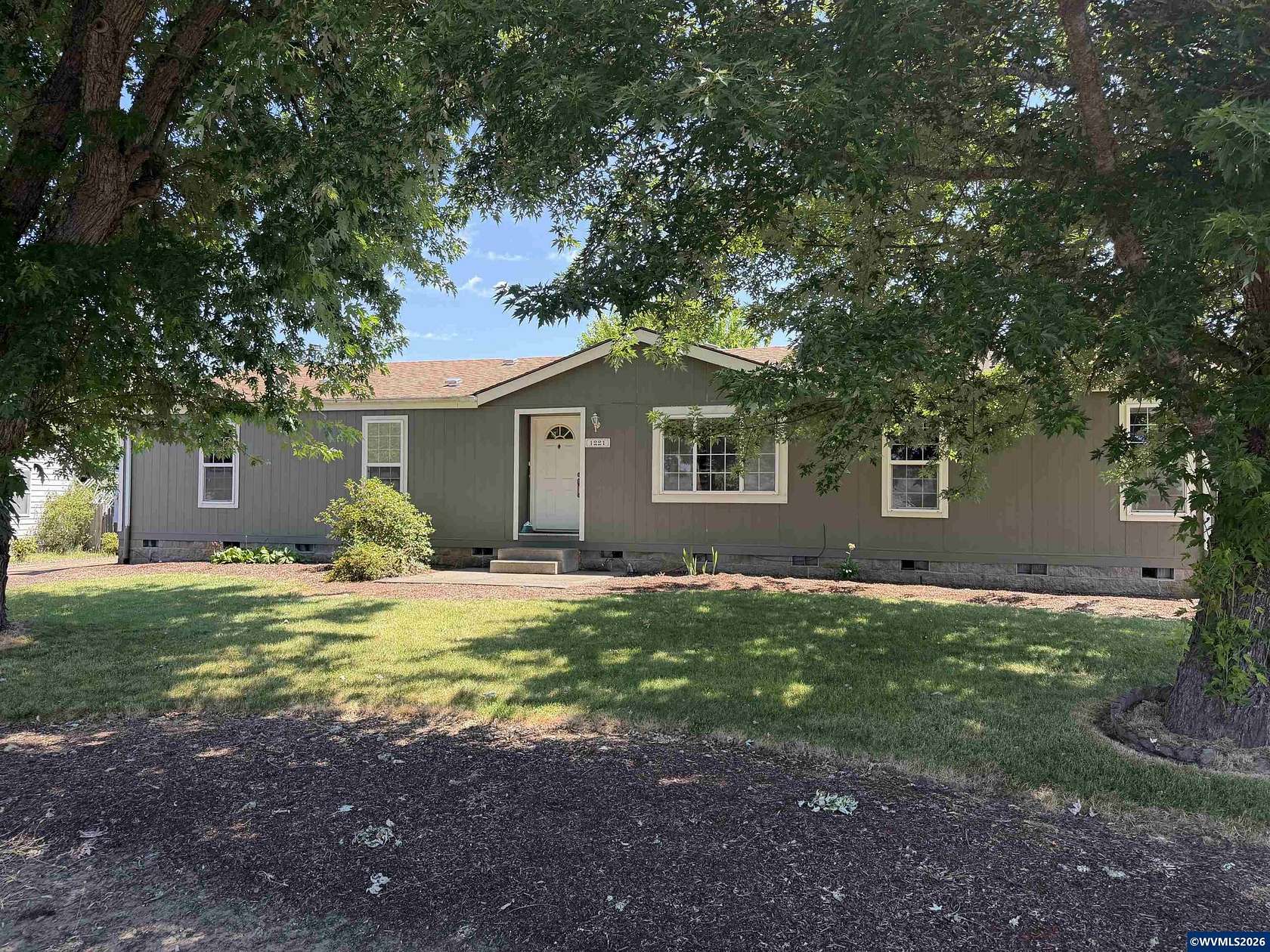 1.56 Acres of Land with Home for Sale in Sweet Home, Oregon