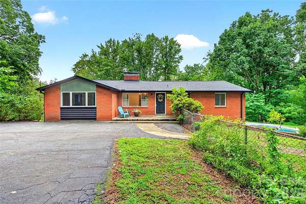 3.17 Acres of Land with Home for Sale in Swannanoa, North Carolina