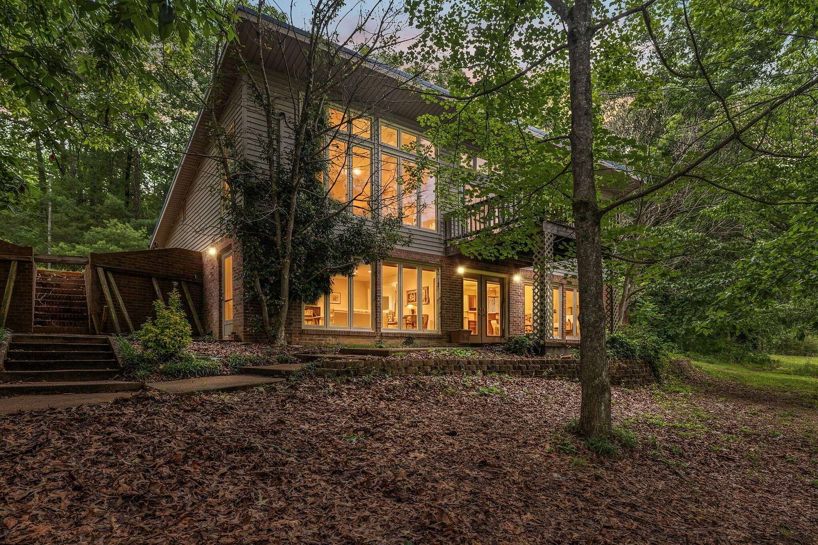 17.6 Acres of Land with Home for Sale in Trenton, Georgia
