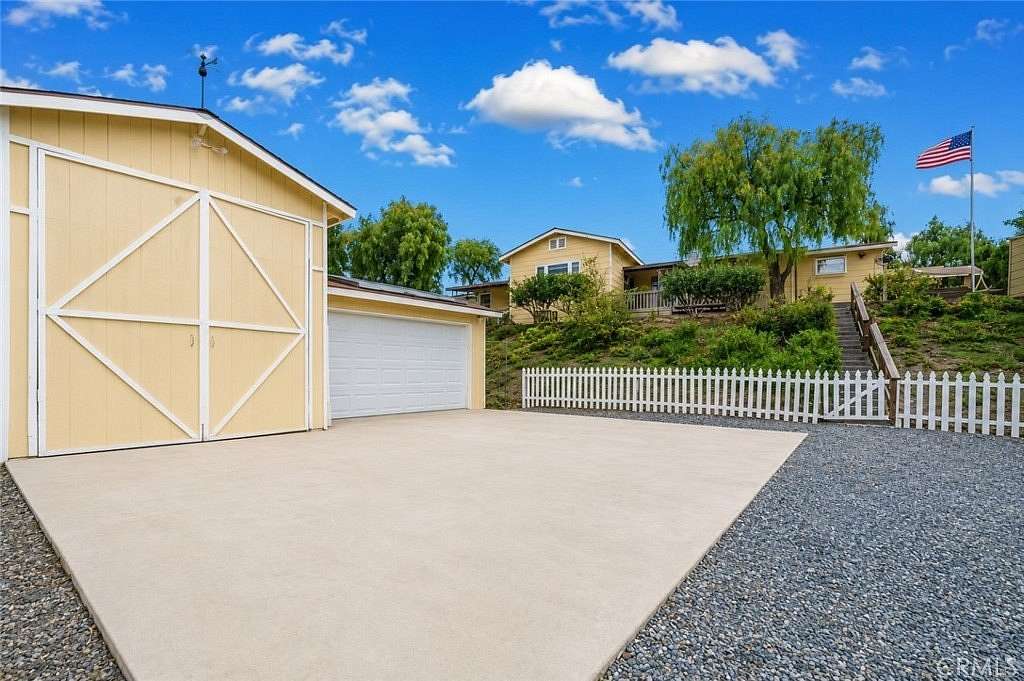 2.54 Acres of Land with Home for Sale in Aguanga, California