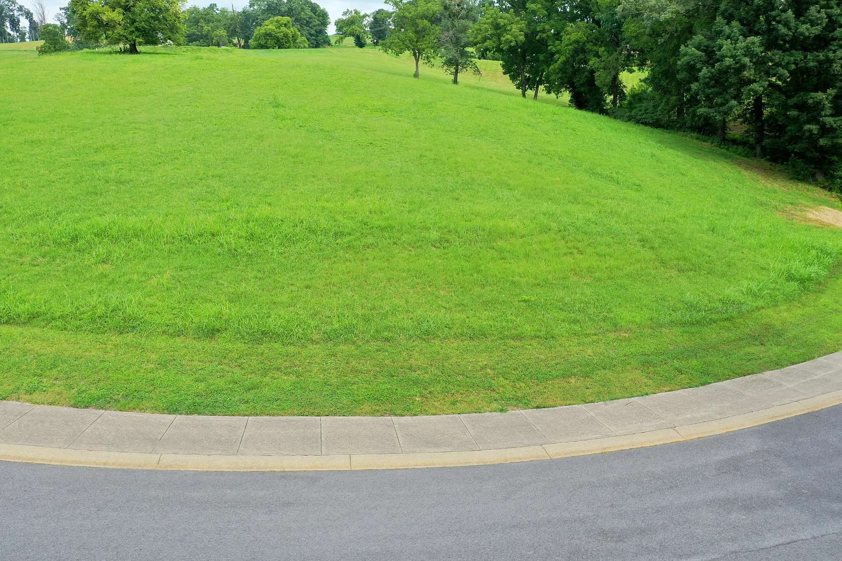 1.3 Acres of Residential Land for Sale in Morristown, Tennessee