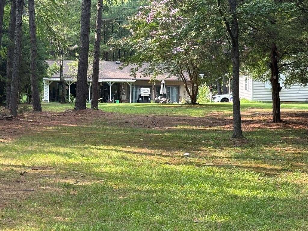 3.9 Acres of Land with Home for Sale in Buffalo Junction, Virginia